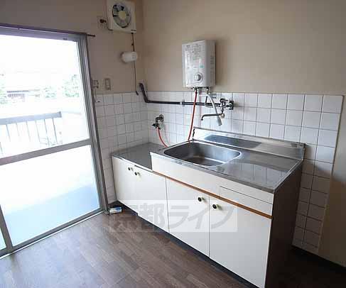 キッチン　２口コンロ設置可能です