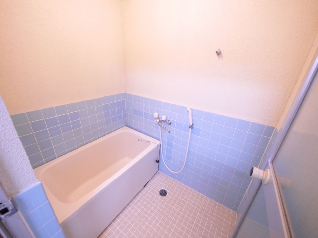 バス・シャワールーム　同物件別室です。