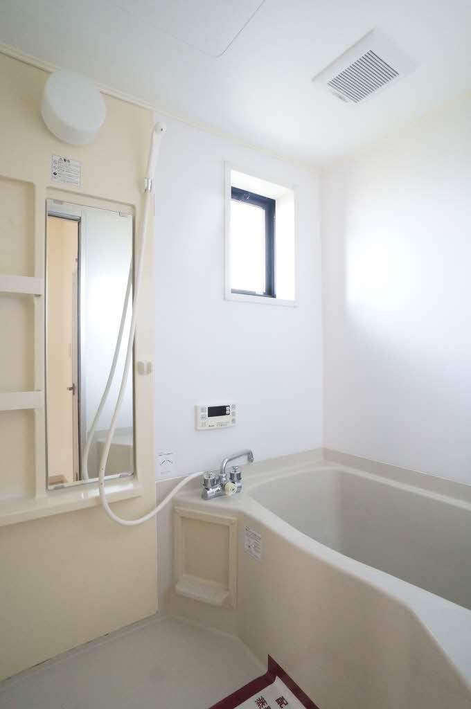 バス・シャワールーム　バスルーム