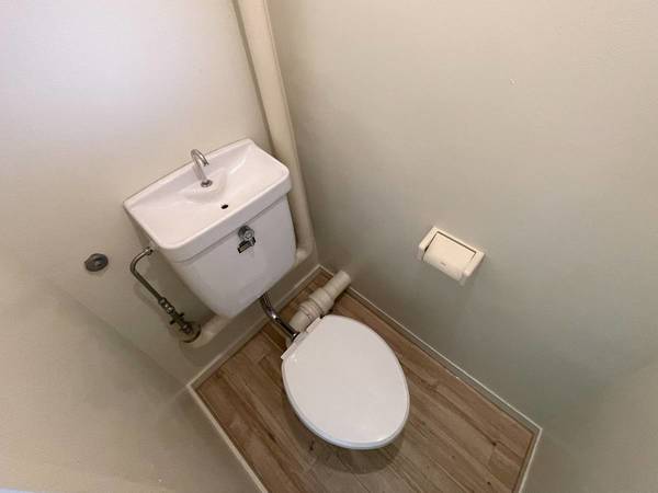 トイレ　モデルルームの写真です