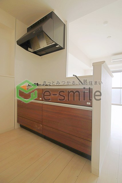 キッチン　コンパクトなキッチンで掃除もラクラク