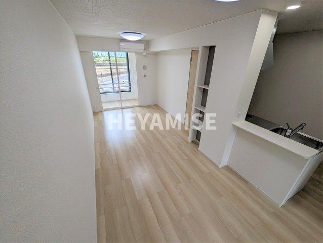 居室・リビング　※室内画像は類似物件のもの