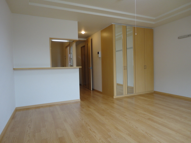 居室・リビング　洋室(姿鏡付ＣＬ)