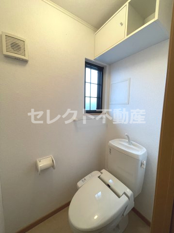 トイレ　清潔感のあるトイレです