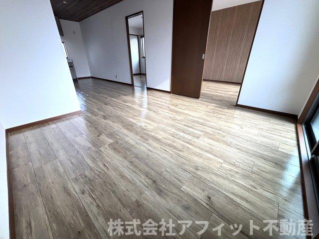 居室・リビング　LDK12帖