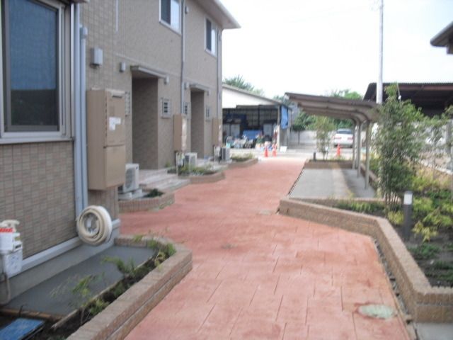 エントランス　★玄関前★