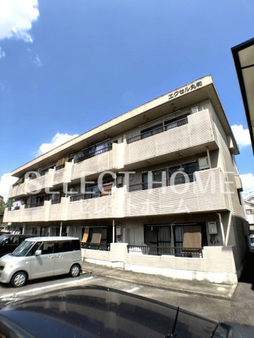 建物外観　落ち着いた雰囲気の外観です