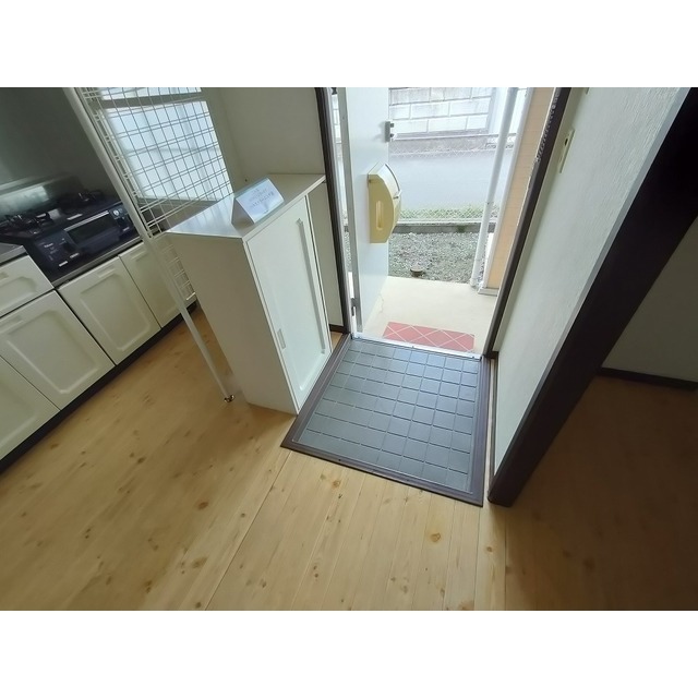 玄関　※同間取別部屋参考画像