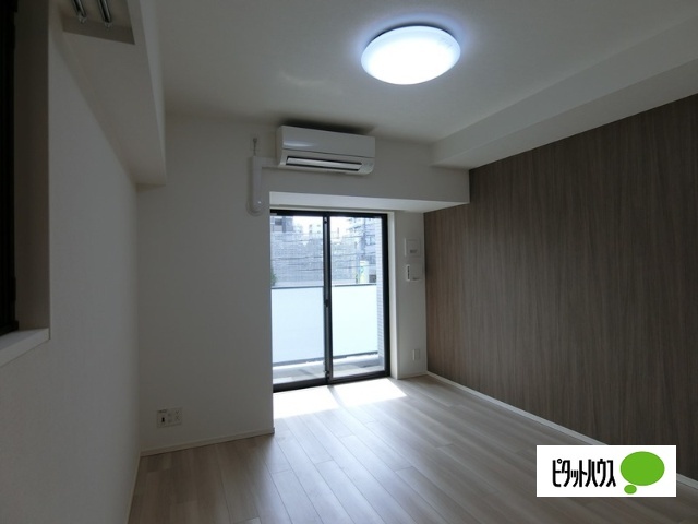 居室・リビング　角部屋ですよ！