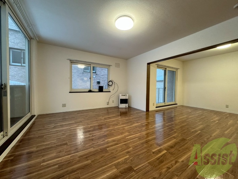 居室・リビング　広くてキレイなお部屋が広がっていて、充実した生活が送れそう。