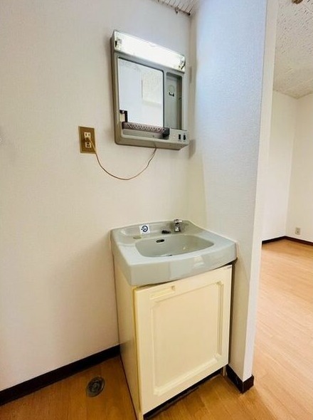 洗面設備　朝の支度にいかがでしょうか。