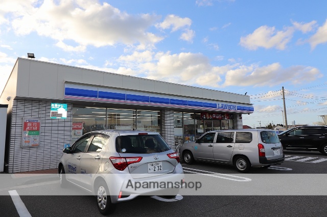 コンビニ　ローソン（コンビニ）まで486m