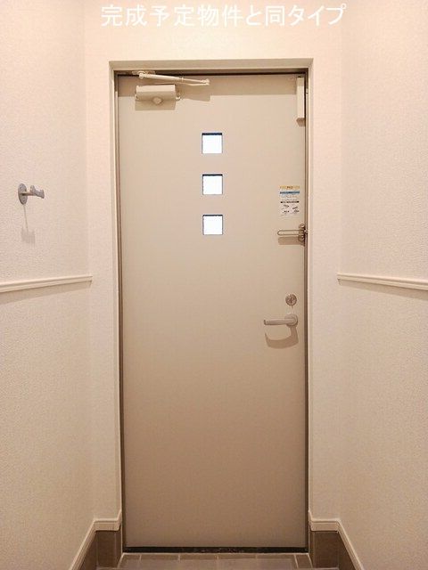 玄関　同仕様タイプ写真です