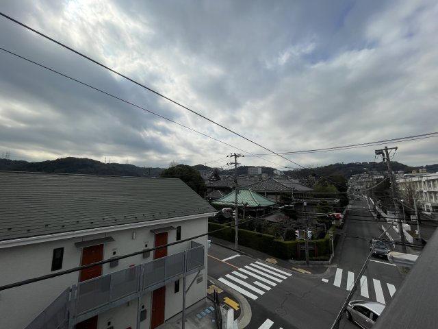 玄関　※2019年撮影
