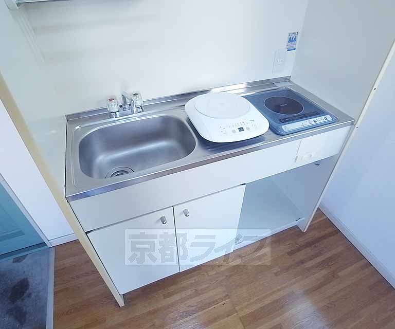 キッチン　切るスペースも確保出来ますよ。