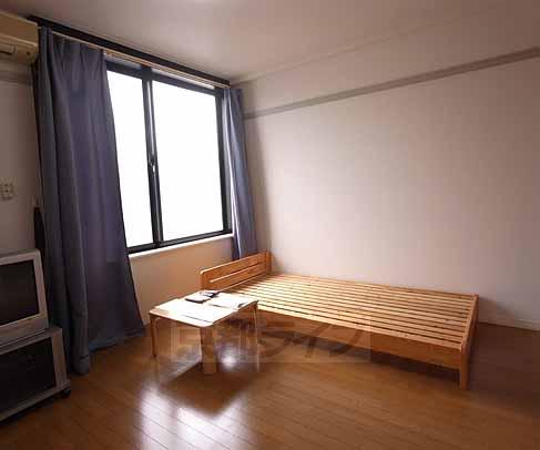 居室・リビング　明るい洋室です。