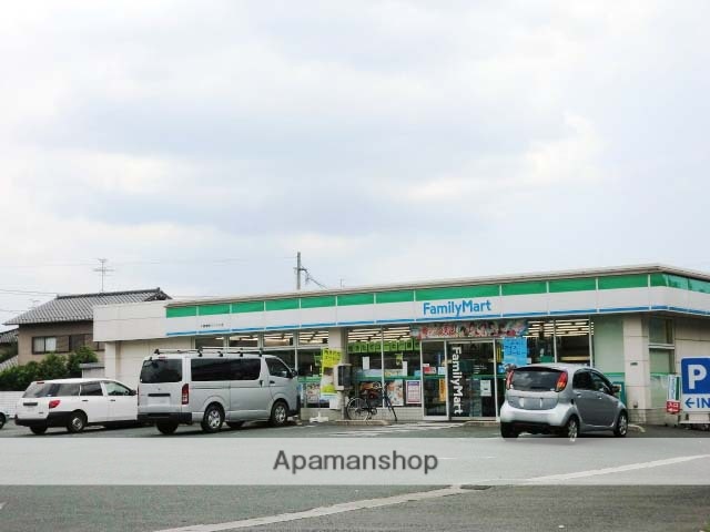 コンビニ　ファミリーマート小倉津田バイパス店（コンビニ）まで413m