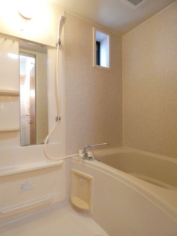 バス・シャワールーム　図面と現状に相違がある場合には現状を優先