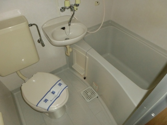 バス・シャワールーム　３点ユニット♪