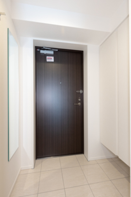 玄関　※写真は同タイプ住戸です。