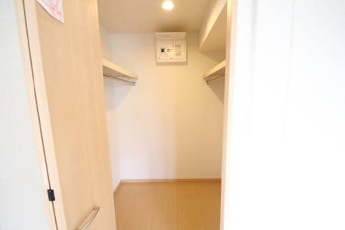 収納　ウォークインクローゼットがございます