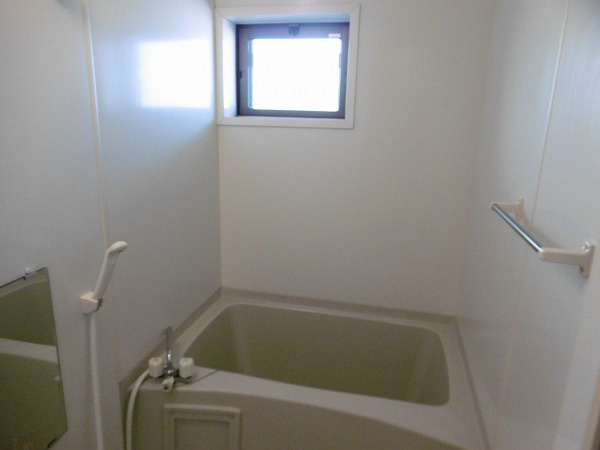 バス・シャワールーム　同物件別部屋