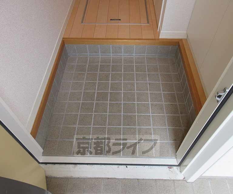 玄関　段差の少ない玄関です！