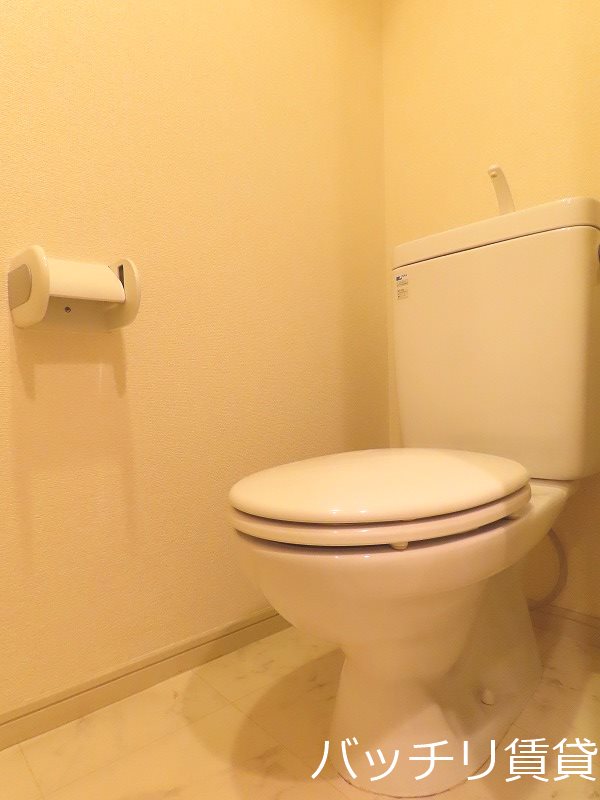 トイレ　※同型タイプ写真の為、現状優先。初期費用分割可能