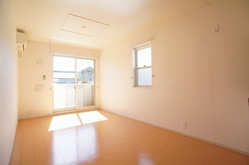 居室・リビング　図面と現状に相違がある場合には現状を優先