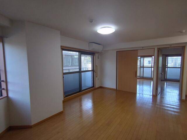 居室・リビング　エアコン付き