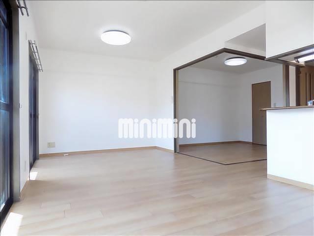 居室・リビング　リビングは１５．１帖あります