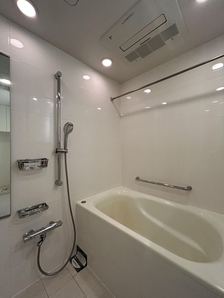 バス・シャワールーム　バス