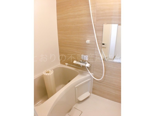 バス・シャワールーム　バスルーム（カラー、デザイン異なる場合あり）