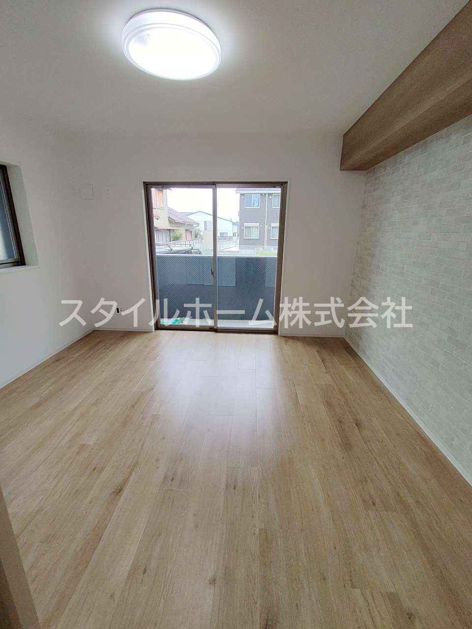 居室・リビング　別部屋写真です。