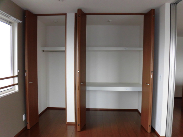 収納　３０５　クローゼット