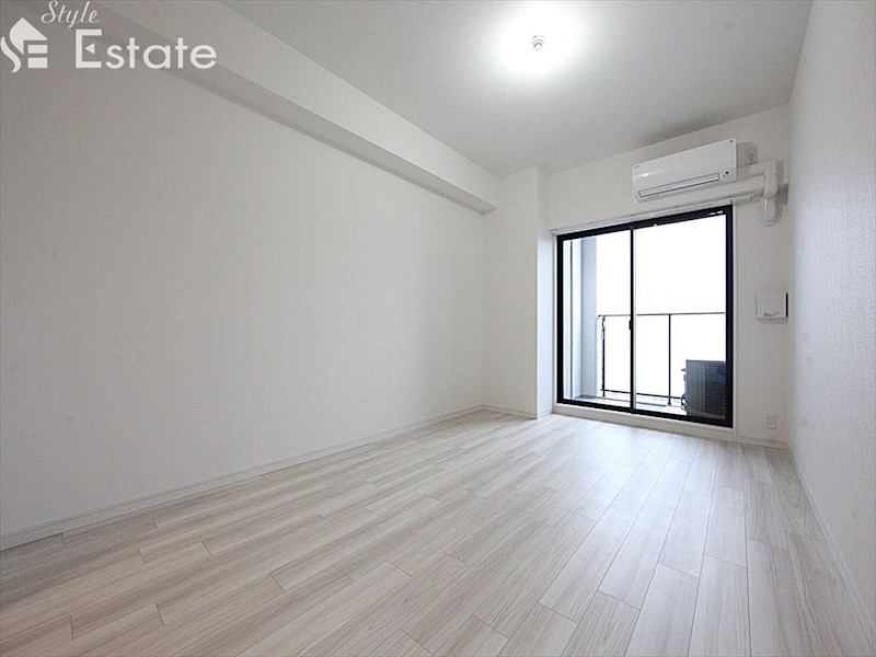 居室・リビング　内装