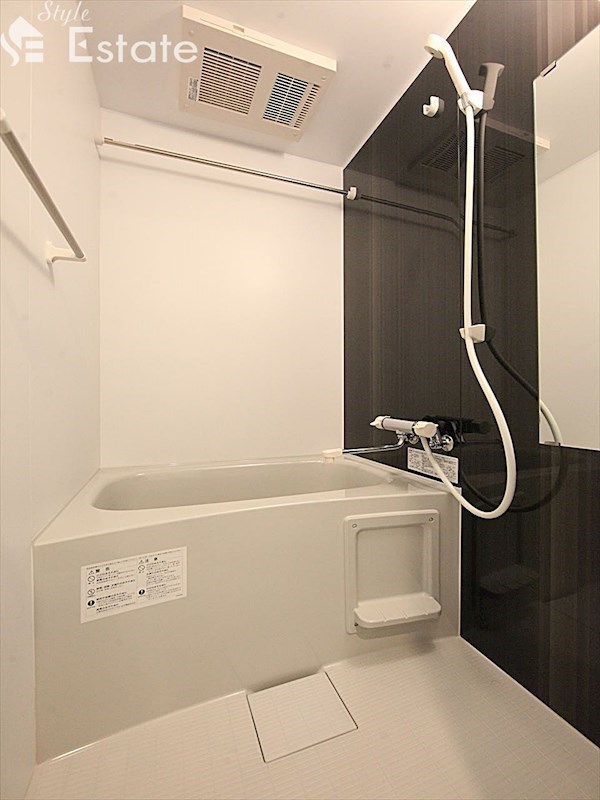 バス・シャワールーム　バスルーム