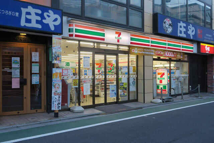 コンビニ　セブンイレブン品川荏原町駅前店（コンビニ）まで153m