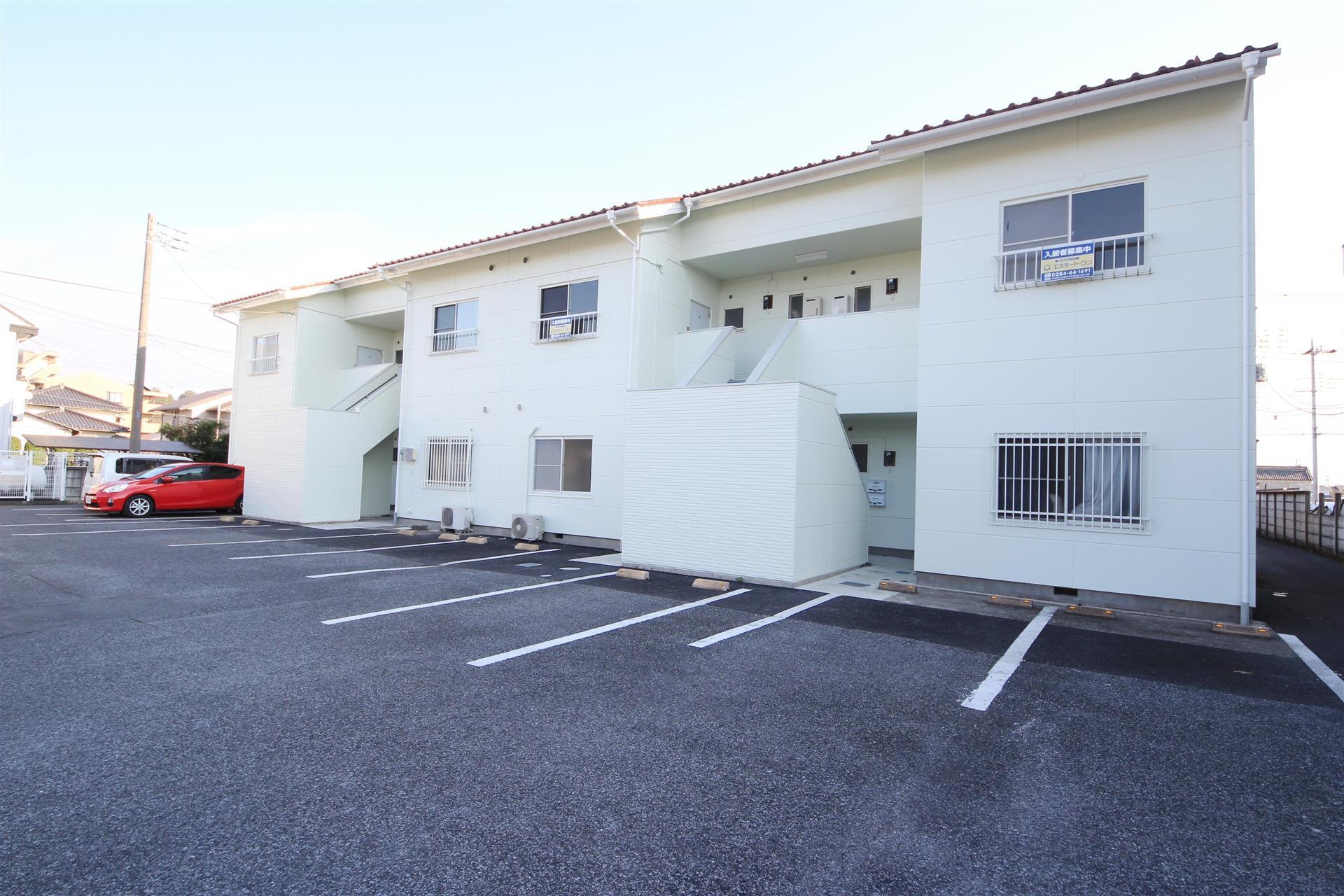 建物外観　外壁を綺麗に塗装しました♪