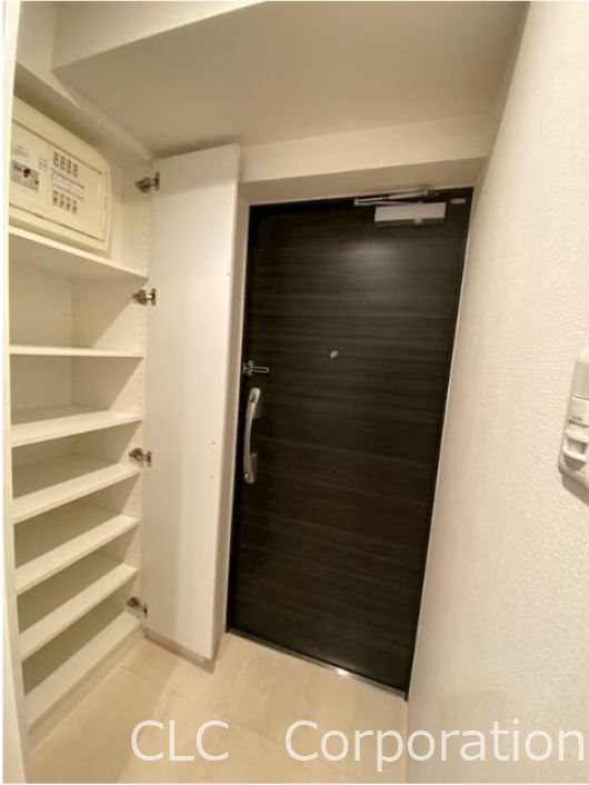 玄関　同仕様写真使用