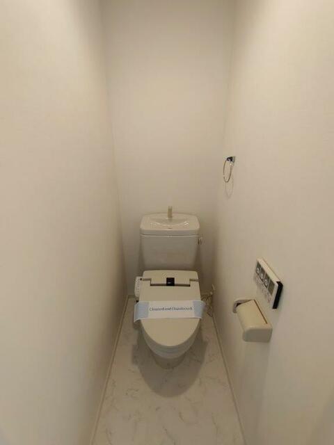 トイレ　別のお部屋の参考写真です