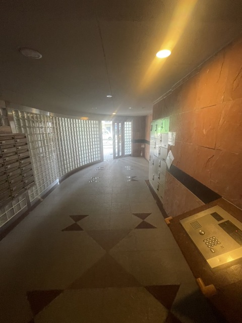 エントランス　エントランス