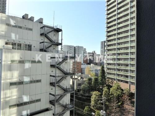 眺望　眺望：バルコニーからの眺望 ※2020年10月撮影