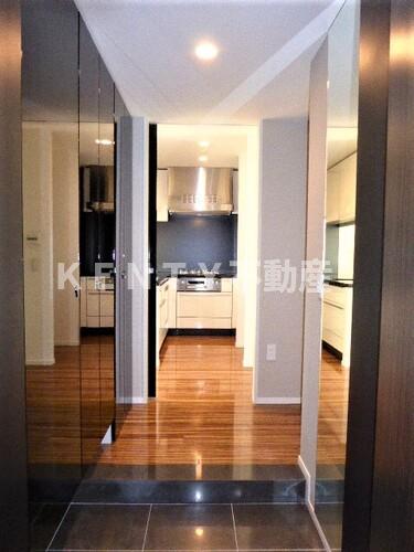 玄関　ゆったりとした玄関です