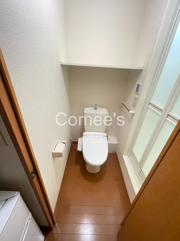 トイレ　温水洗浄便座