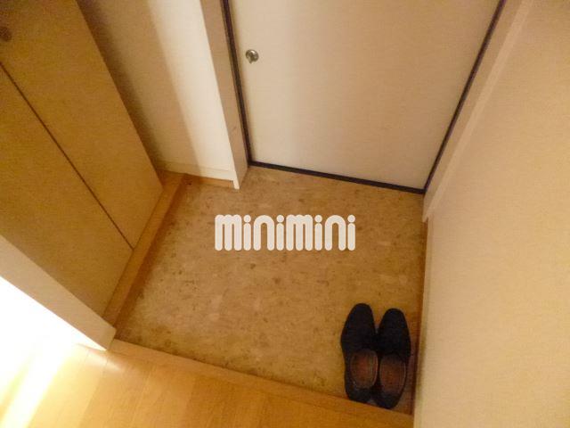 玄関　すっきりとした玄関です。