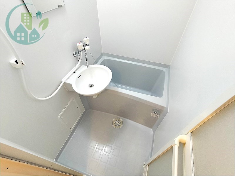 バス・シャワールーム　（家具・家電付、仲介手数料不要）