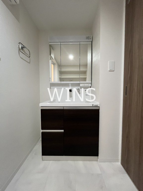 洗面設備　別部屋参考写真です