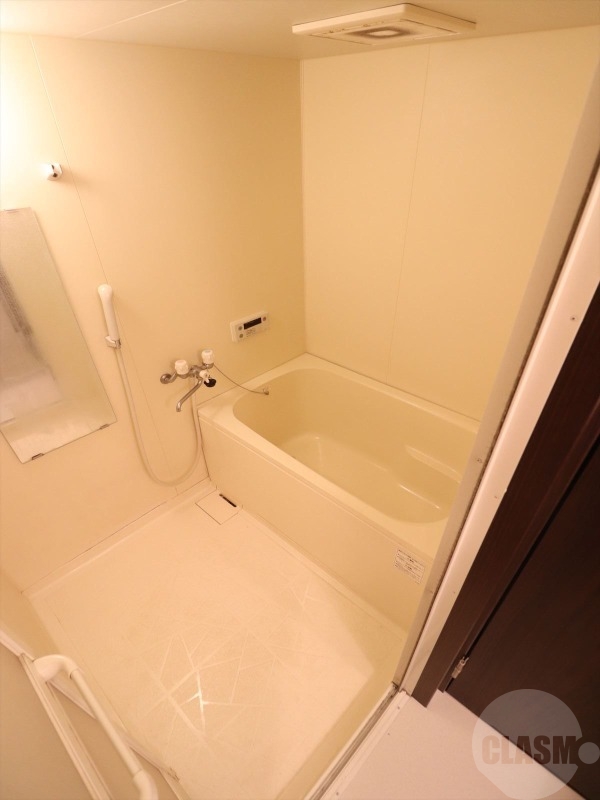 バス・シャワールーム　追い焚き機能付きバスルーム