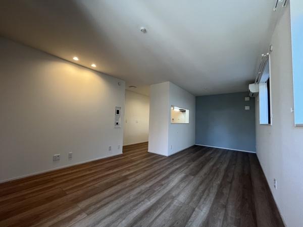 居室・リビング　明るいリビングダイニング！